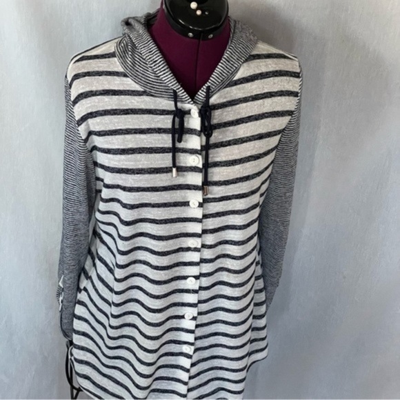 Brochure hooded striped thin sweater​ - Picture 1 of 10